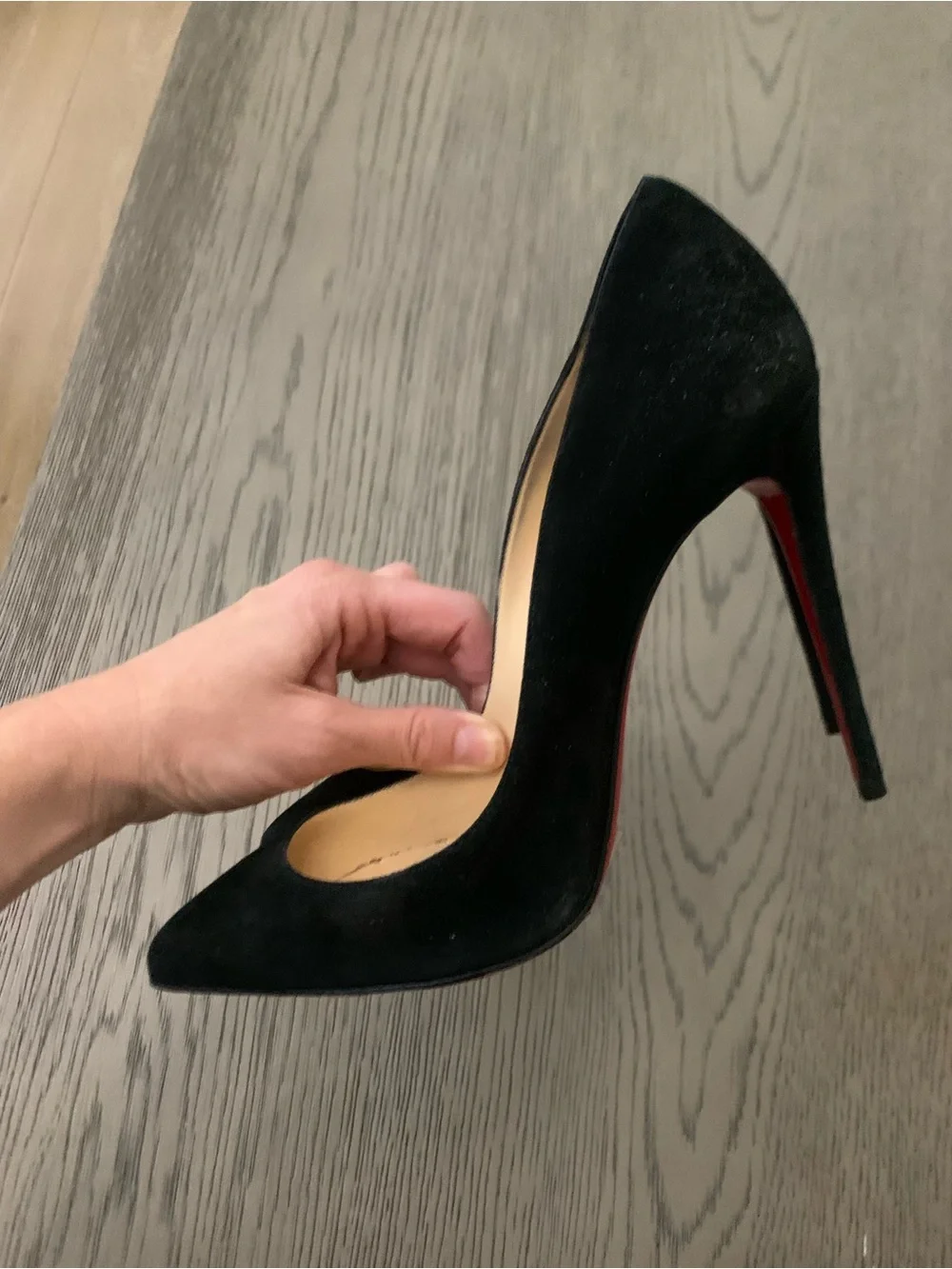 Christian louboutin follies Black Suede Pointed-Toe Heels 38